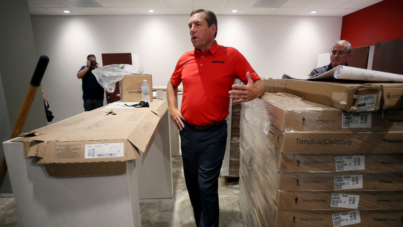 Greg Hansen: Hard-charging Dave Heeke has Arizona Wildcats building something special